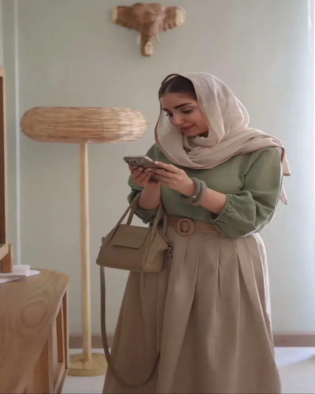 ست شومیز و دامن زنانه