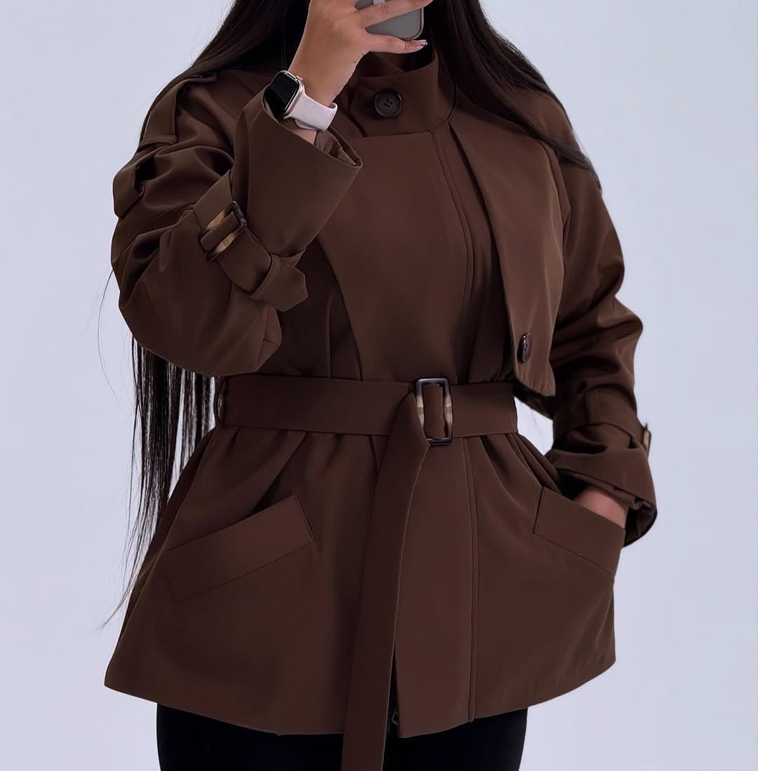 بارونی یقه پاگون دار